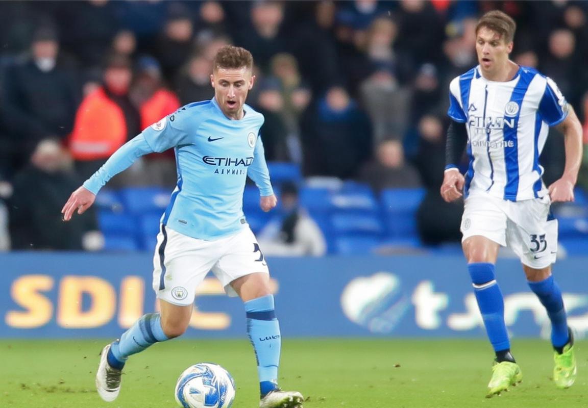 英超焦点战：曼城对布莱顿，五连冠命运攸关对决